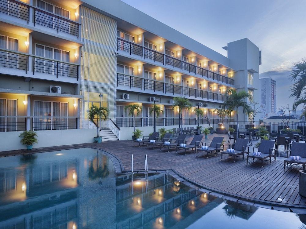 Quest Hotel Simpang Lima - Semarang By Aston Exterior foto