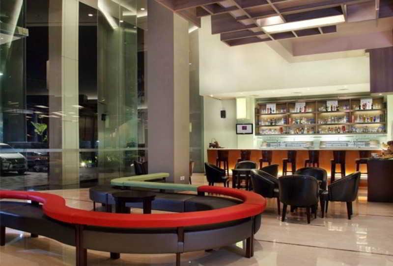 Quest Hotel Simpang Lima - Semarang By Aston Exterior foto