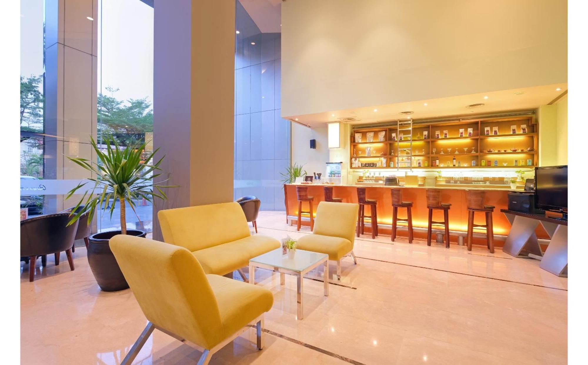 Quest Hotel Simpang Lima - Semarang By Aston Exterior foto