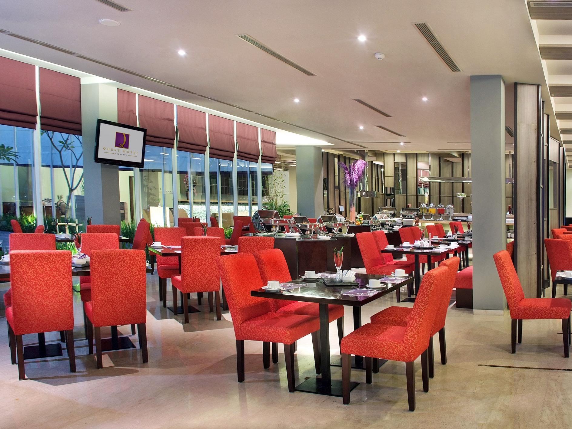 Quest Hotel Simpang Lima - Semarang By Aston Restaurant foto