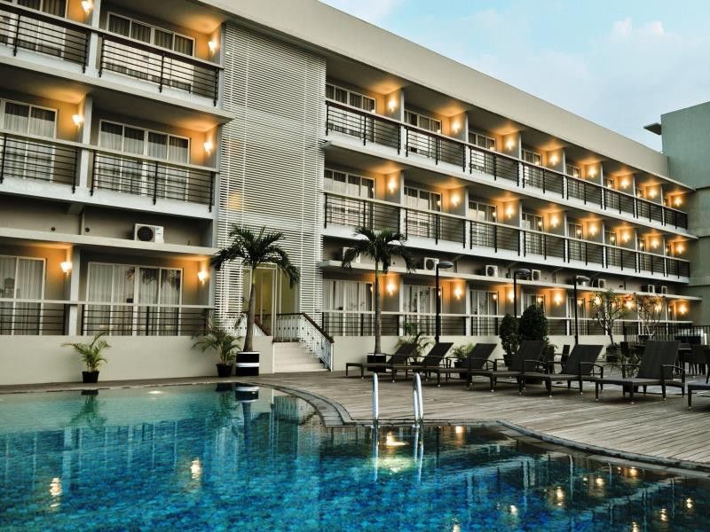 Quest Hotel Simpang Lima - Semarang By Aston Exterior foto