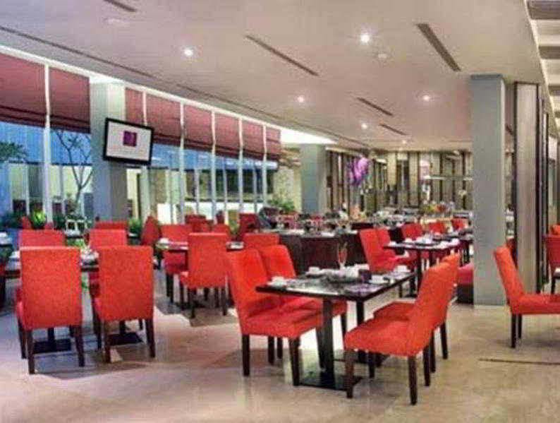 Quest Hotel Simpang Lima - Semarang By Aston Exterior foto