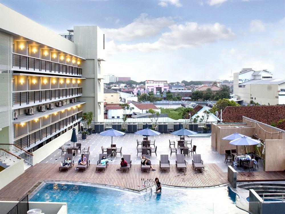 Quest Hotel Simpang Lima - Semarang By Aston Exterior foto